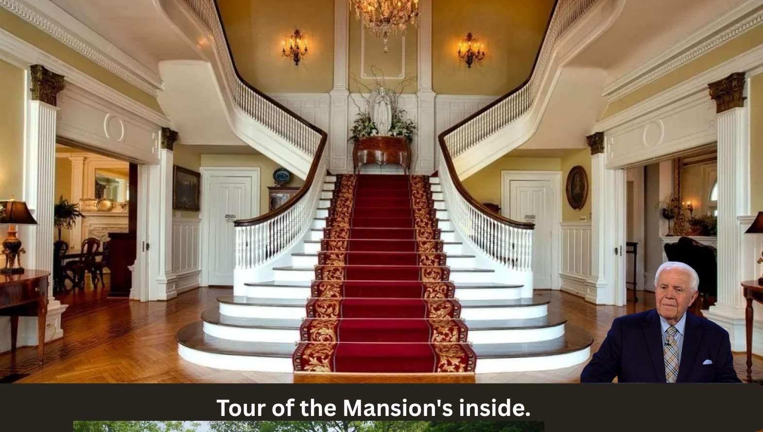Tour of the Mansion's inside Tour of the Mansion's inside